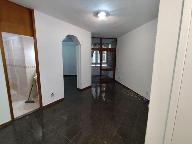 Apartamento en venta en Las Palmas de Gran Canaria, Santa Catalina photo 0