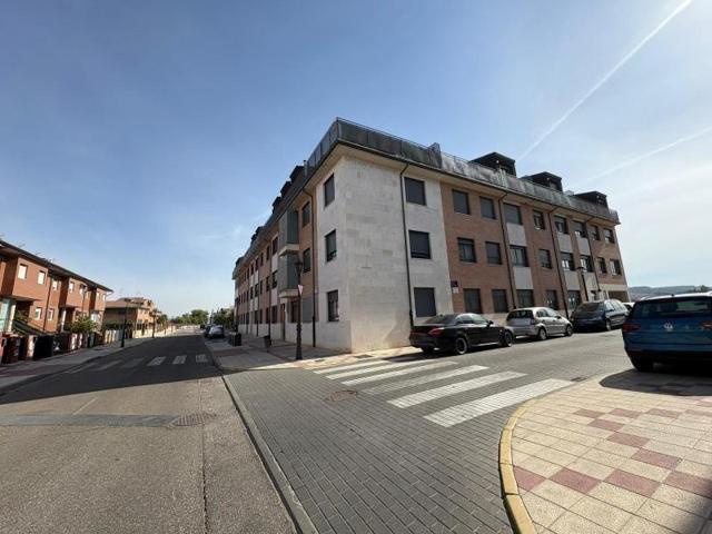 Apartamento en venta en Santovenia de Pisuerga, Castilla y leon photo 0