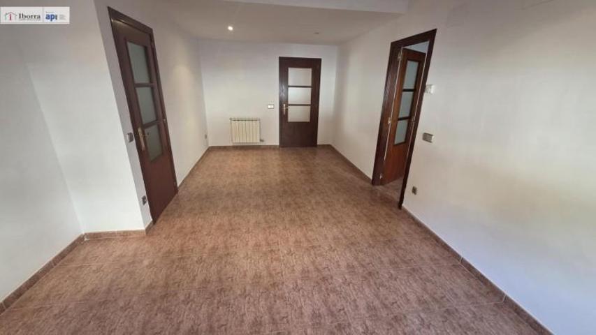 Planta baja en venta en Tordera, Sant Pere photo 0