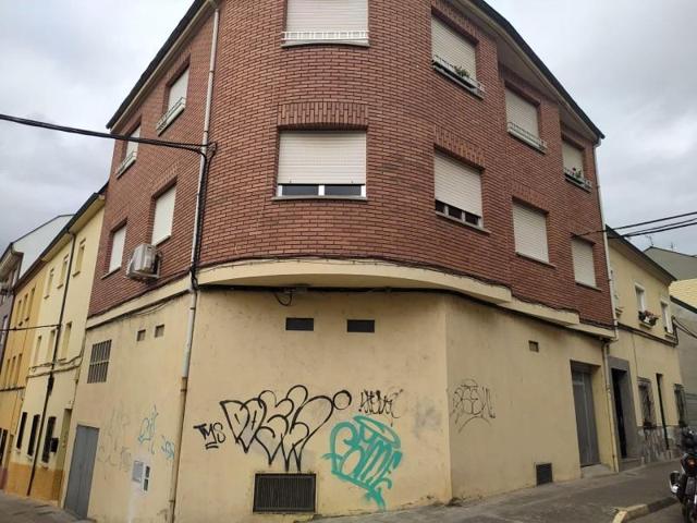 Edificio en venta en Ponferrada, Zona Alta photo 0