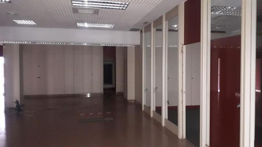Local comercial en venta en Valladolid, Batallas photo 0