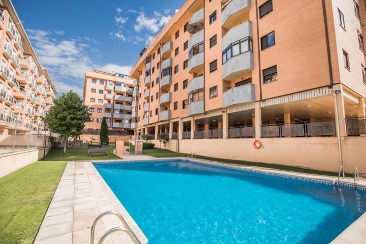 Piso en venta en Ávila photo 0