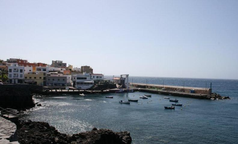 Piso en venta en Granadilla de Abona, Los Abrigos photo 0