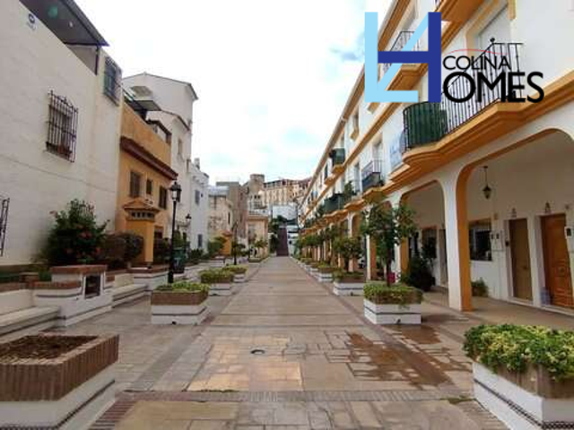 Apartamento en venta en Torremolinos, Bajondillo photo 0