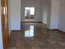 Adosada en venta en Lucena, Lucena photo 0