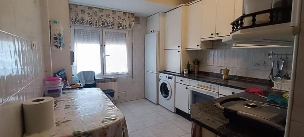 Piso en venta en Vitoria-Gasteiz, El Pilar photo 0