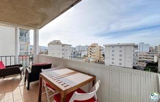 Apartamento en venta en Roses photo 0