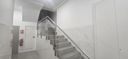 Piso en venta en Valencia, Natzaret photo 0