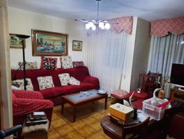 Piso en venta en Cornellà de Llobregat, Sant Ildefons photo 0