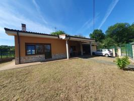 Chalet en venta en Las Regueras, Las Regueras photo 0