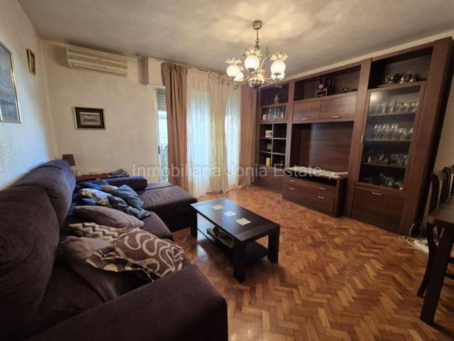Apartamento en venta en Villajoyosa, Centro Ciudad photo 0
