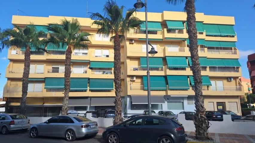 Apartamento en venta en Puerto de Mazarrón, Barrio San Isidro photo 0