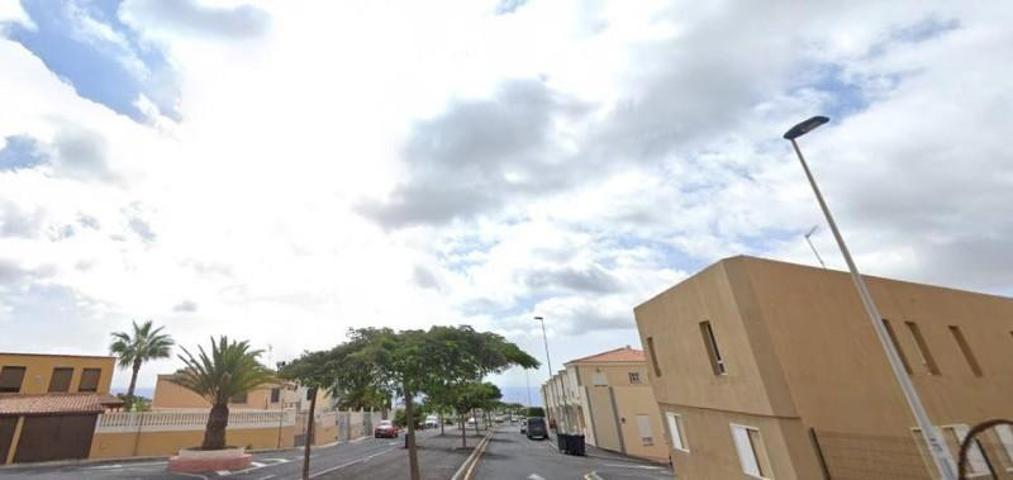 Piso en venta en Granadilla de Abona, San Isidro photo 0