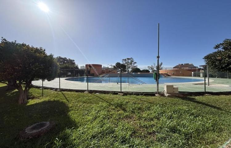 Apartamento en venta en Roses photo 0