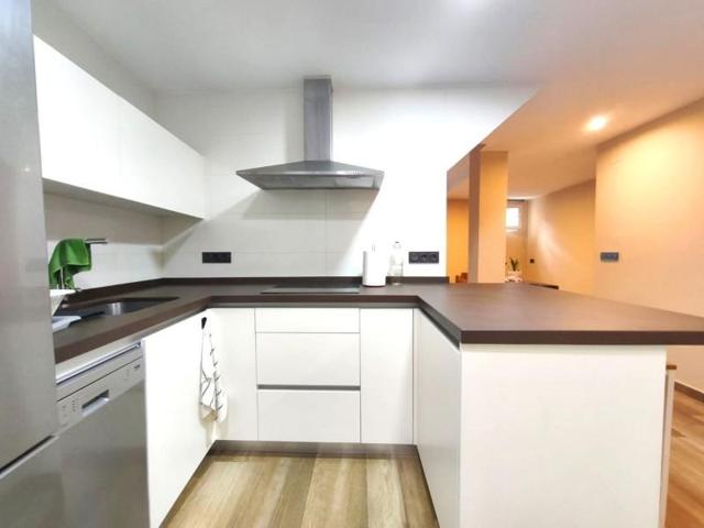 Piso en venta en Elche, Baix Vinalopó photo 0