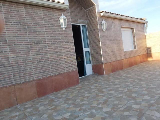 Casa en venta en Jaén, Afueras de Jaen photo 0