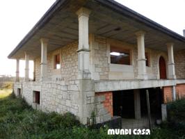 Casa en venta en Boiro, Boiro photo 0
