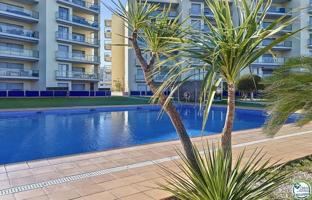 Apartamento en venta en Roses photo 0