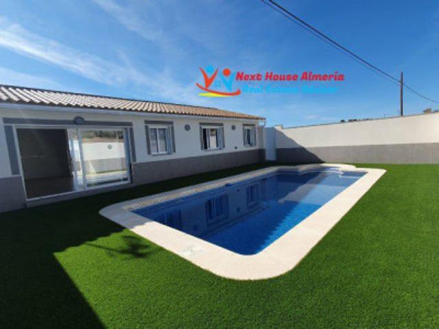 Casa con terreno en venta en Huércal-Overa, Goñar - Huércal-Overa photo 0