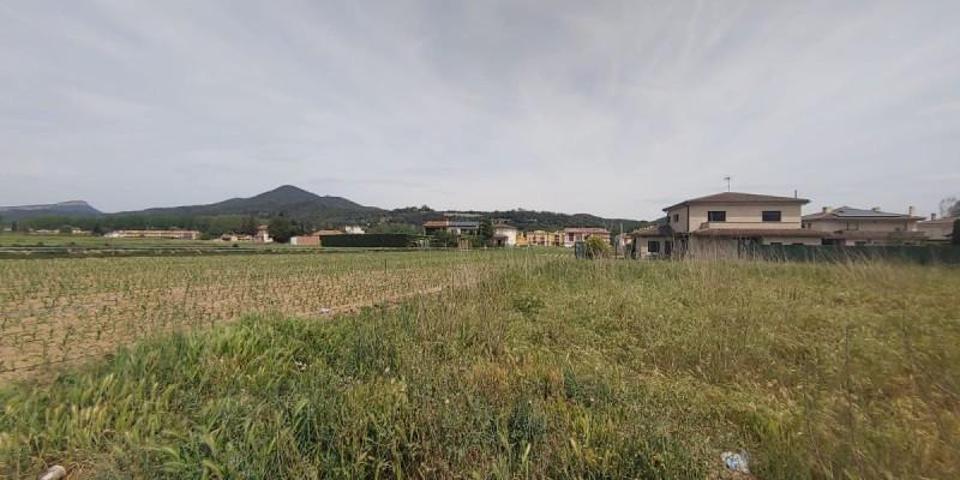 Terreno en venta en Bescanó, Bescano photo 0