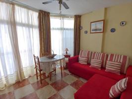 Apartamento en venta en Fuengirola, Puerto Deportivo photo 0