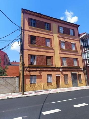 Edificio en venta en León, La Vega-Oteruelo photo 0