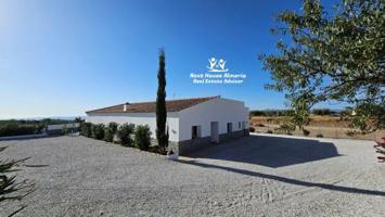 Chalet en venta en Oria, Oria photo 0