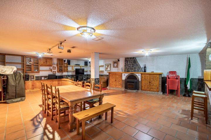 Adosada en venta en Huétor Vega, Centro del pueblo photo 0