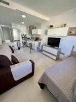 Apartamento en venta en Torrevieja, Calas blanca photo 0