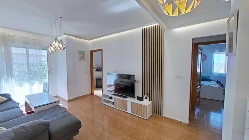 Piso en venta en Torrevieja, Playa de los locos photo 0