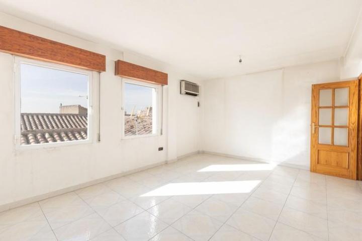 Piso en venta en Granada, Gran via photo 0