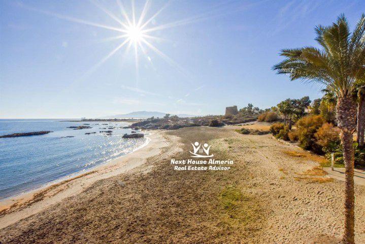 Adosada en venta en Cuevas del Almanzora, Villaricos photo 0