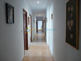 Edificio en venta en La Font d'En Carros, Centrico photo 0