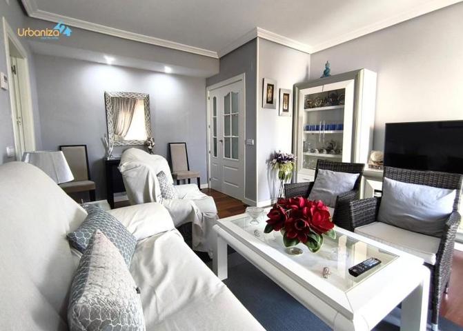 Apartamento en venta en Badajoz, Estación de Autobuses photo 0