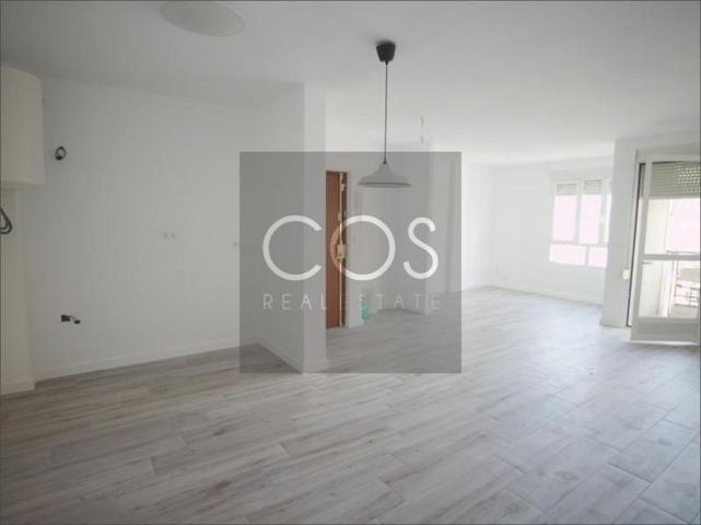 Piso en venta en Jaén, Centro photo 0