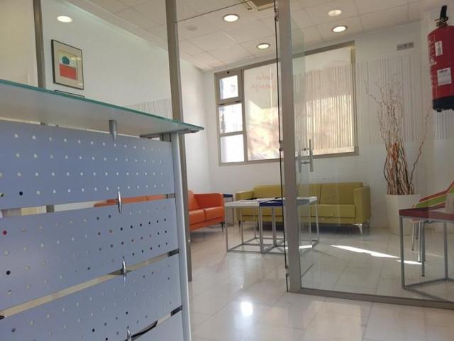 Local comercial en venta en Castellón de la Plana, Uji photo 0