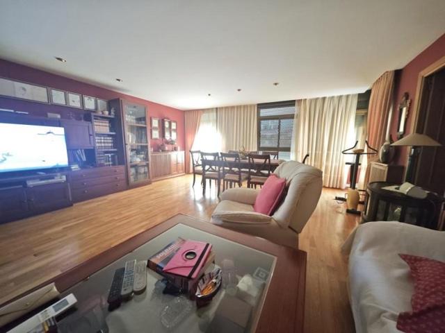 Piso en venta en Plasencia, Calle Higuerillas, 10600 photo 0