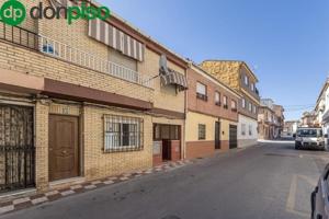 Adosada en venta en Armilla, Ayuntamiento photo 0