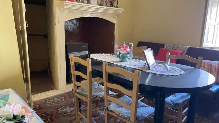 Casas de pueblo en venta en Iniesta, Castilla la mancha photo 0