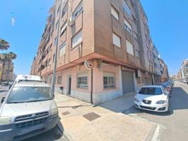 Local comercial en venta en Alzira, Zona Instituto Jaime photo 0