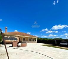 Casa con terreno en venta en Córdoba, Cuevas Bajas photo 0