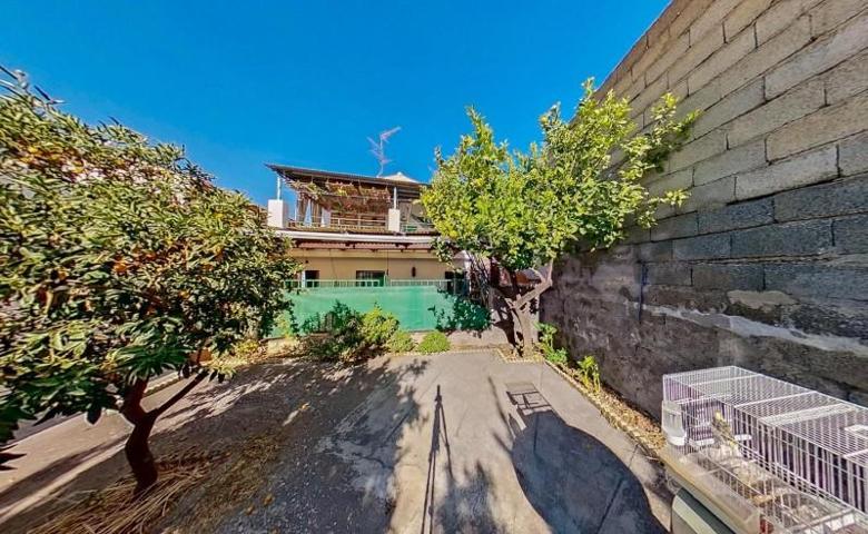 Casa en venta en Padul, Avda. de Andalucía photo 0