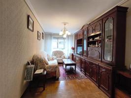 Piso en venta en Vitoria-Gasteiz, Vitoria-Gasteiz photo 0