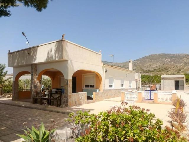 Casa con terreno en venta en Crevillent, PTDA MARXANT photo 0