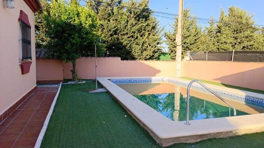 Chalet en venta en Chiclana de la Frontera, Pelagatos - Pago del Humo photo 0