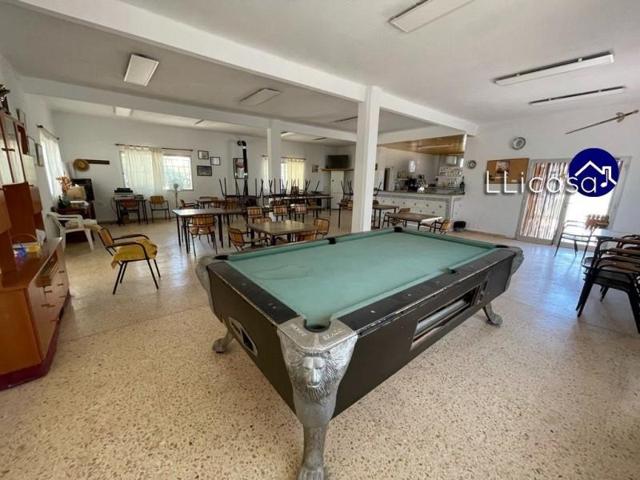 Local comercial en venta en Llíria, LLIRIA photo 0