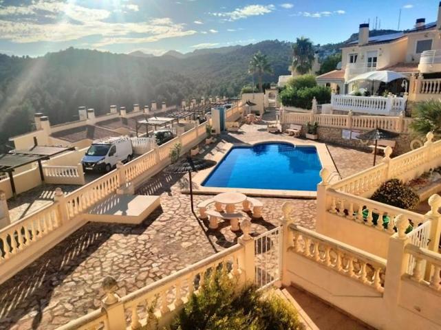 Adosada en venta en Gata de Gorgos, Gata De Gorgos photo 0