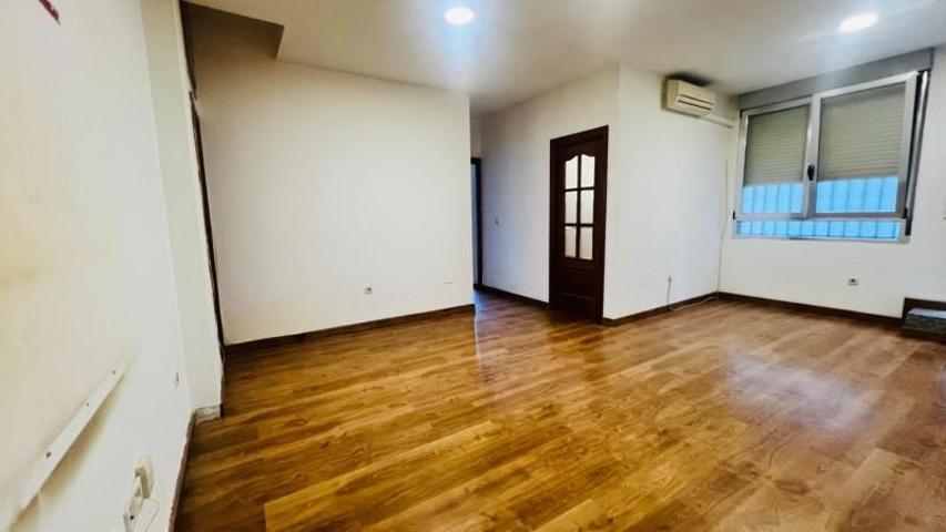 Piso en venta en Madrid, Aluche photo 0