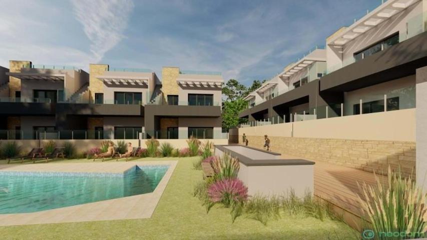 Chalet en venta en Bigastro, Bigastro photo 0