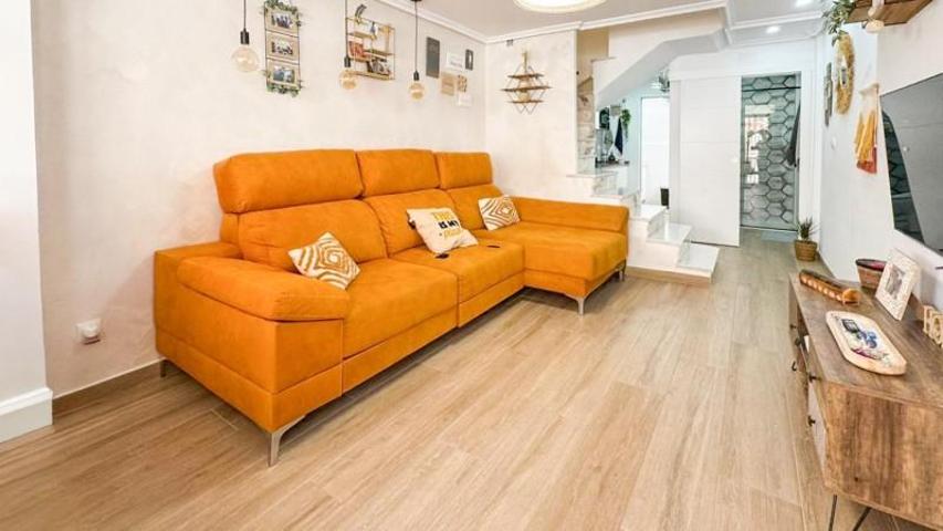 Bungalow en venta en Santa Pola, Calle Elda, 03130 photo 0